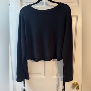Aritzia Wilfred Black Crop Top , Size Medium, 100% Merino Luxury Wool